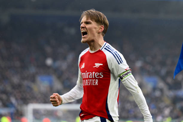 紧密联系和 紧密联系和