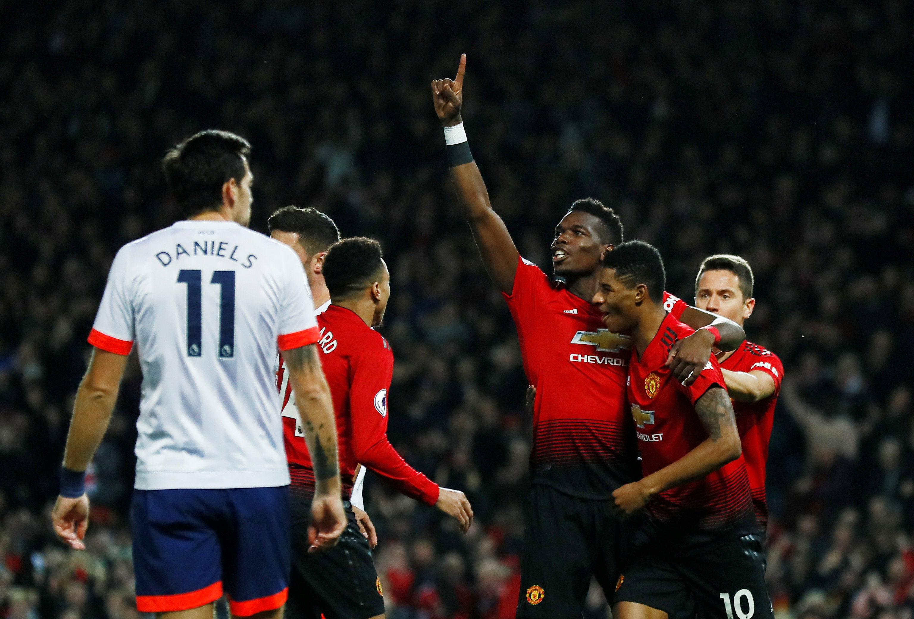 何运用自己 何运用自己